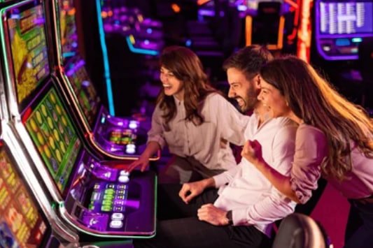 Responsible gaming commitment at 206 pub for Filipino players