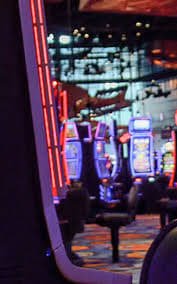 206 pub Game Lobby overview showing multiple game categories on mobile